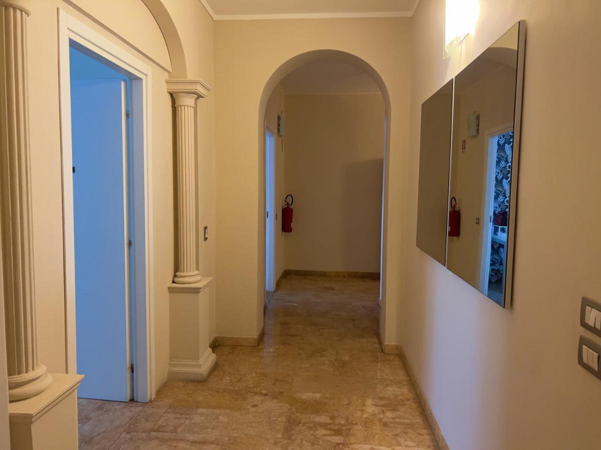 מילאנו Appartme Guest House Seveso 40 מראה חיצוני תמונה